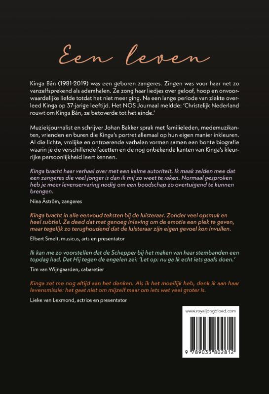 Kinga Bán achterkant