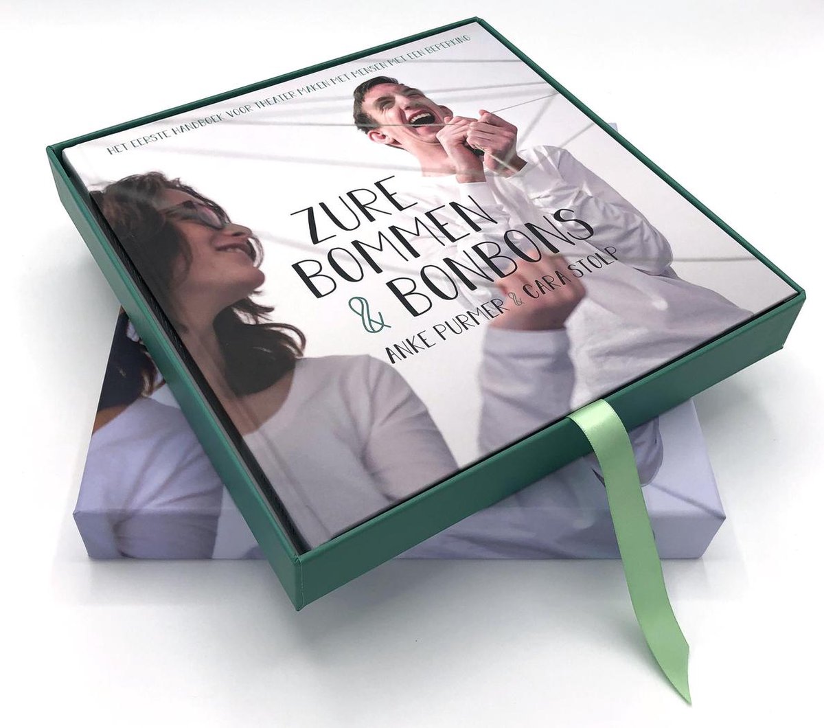 Zure Bommen & Bonbons - theatermaken met mensen met een beperking