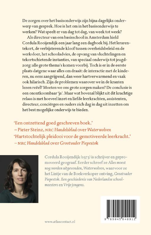 Een jaar uit het leven van een basisschooldirecteur achterkant