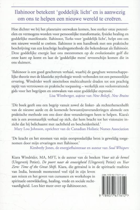 Ilahinoor achterkant