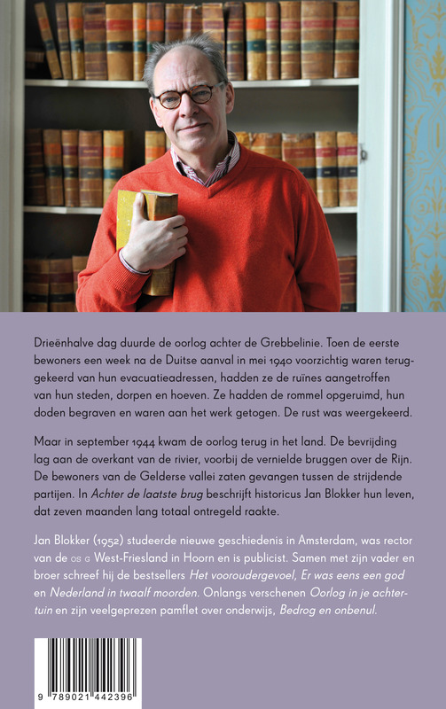 Achter de laatste brug achterkant