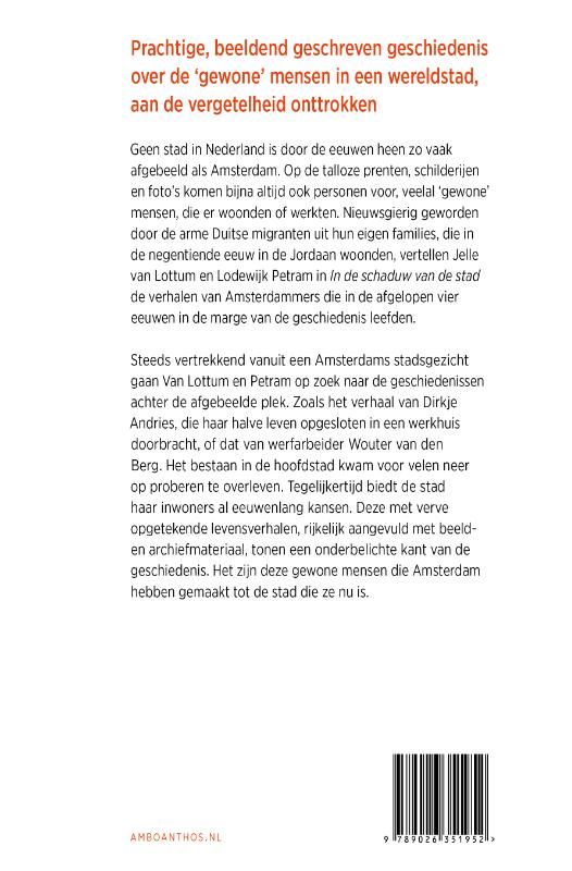 In de schaduw van de stad achterkant