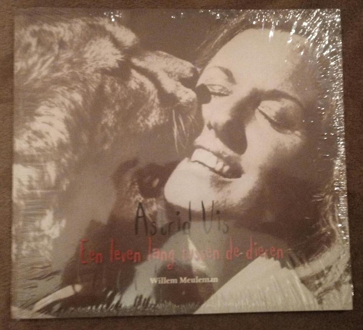 Een leven lang tussen de dieren, Astrid Vis