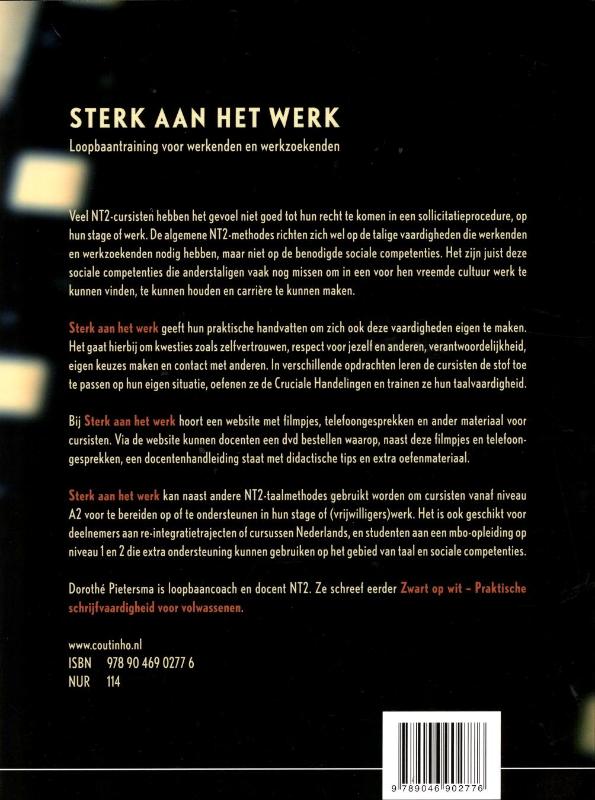 Sterk aan het werk achterkant