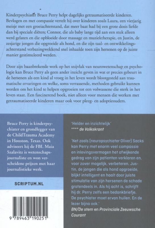 De jongen die opgroeide als hond achterkant