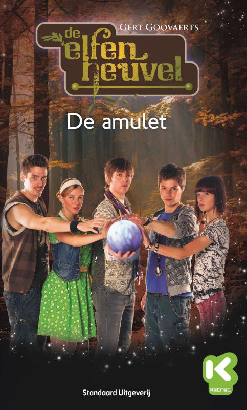 De amulet / Elfenheuvel / 02
