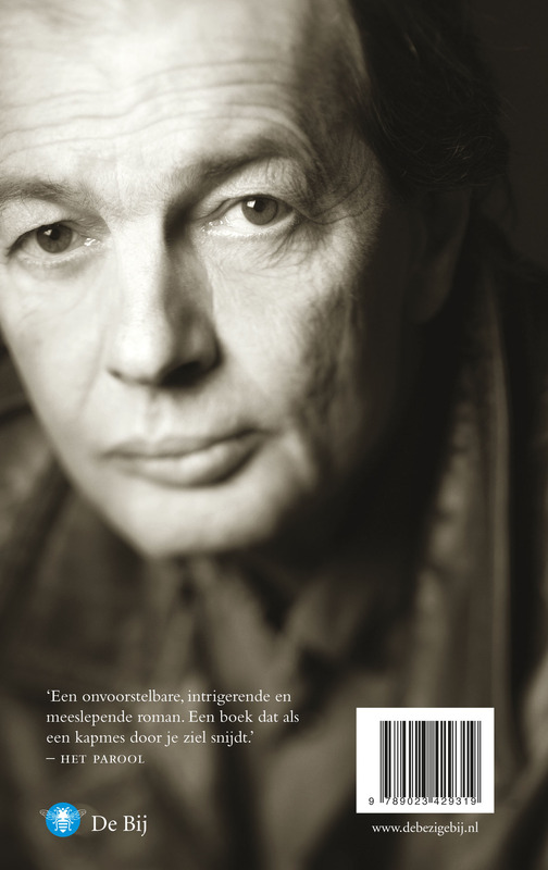 Een zondag aan het zwembad van Kigali achterkant