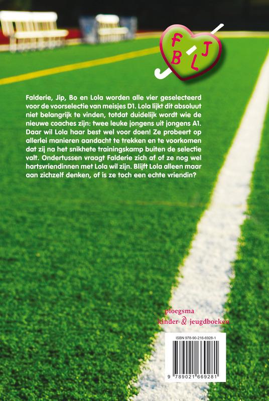 Bikini's en scheenbeschermers achterkant