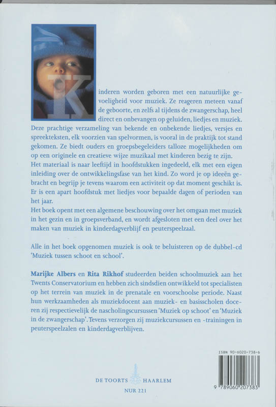 Muziek tussen schoot en school achterkant