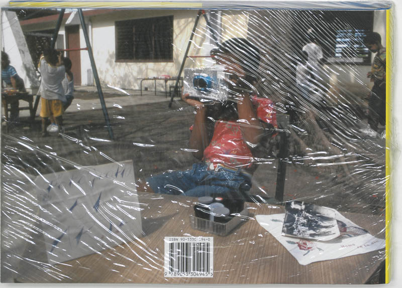 Kinderen spelen! achterkant