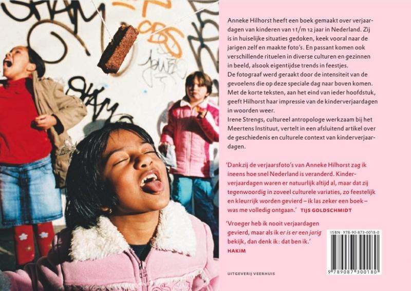 Er is er een jarig achterkant