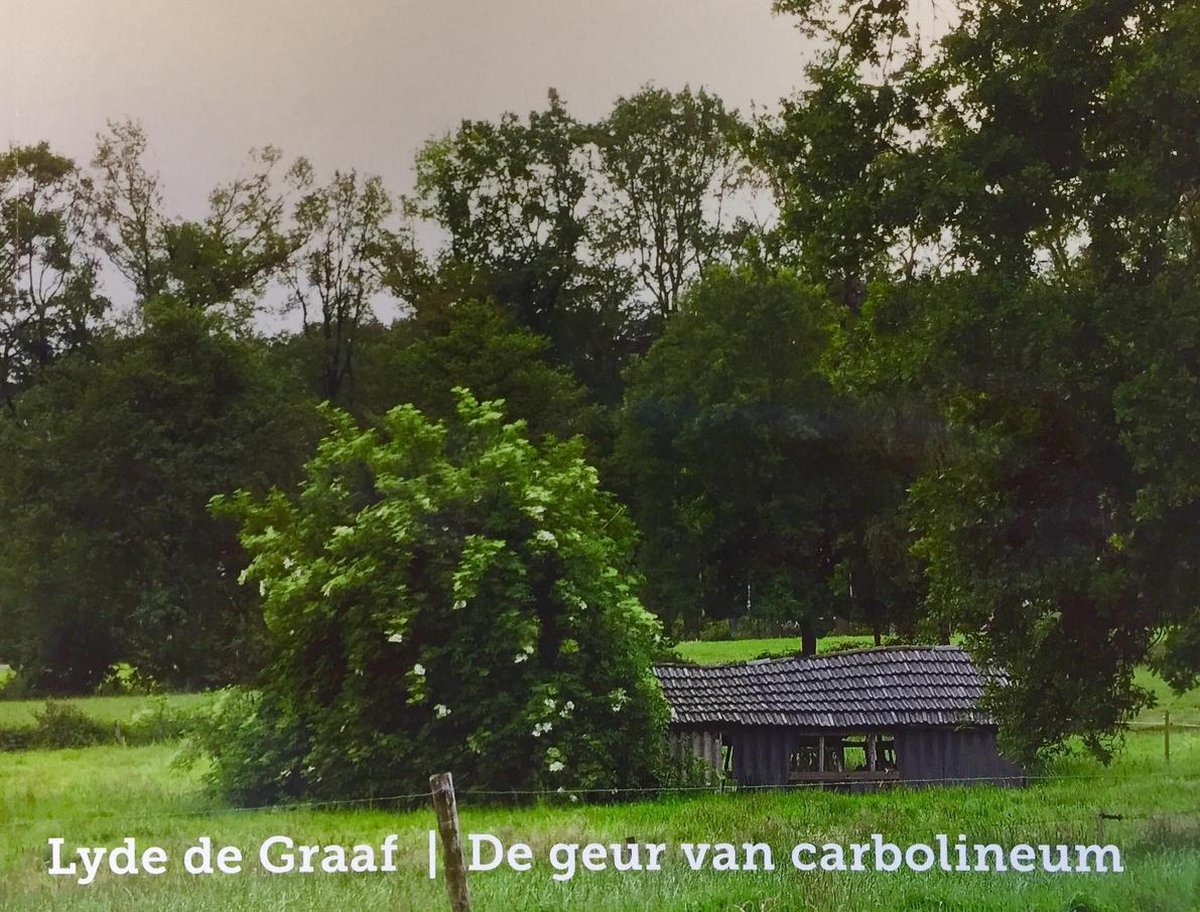 De geur van carbolineum, boerenschuren op erf en land