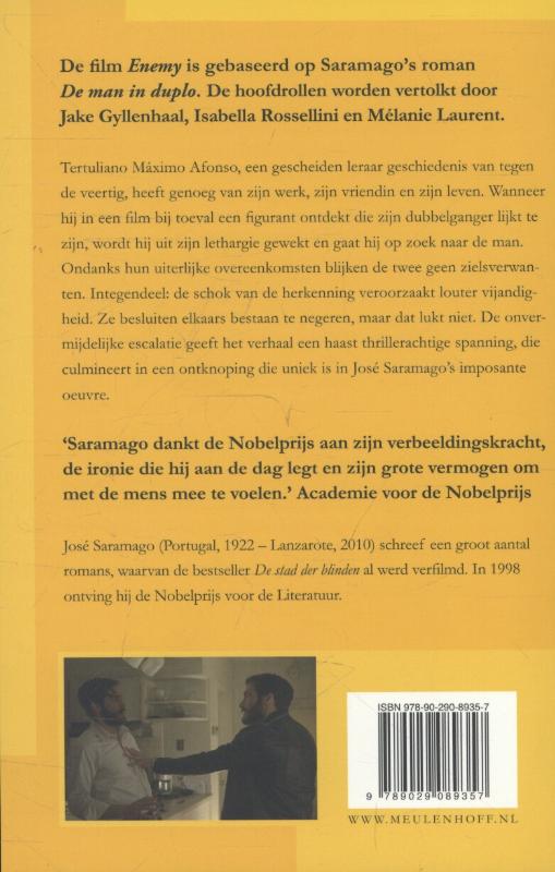 De man in duplo achterkant