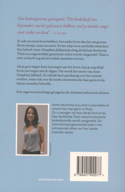 Twee stapjes op het strand achterkant