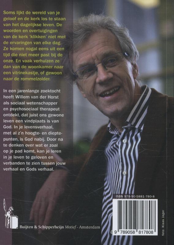 Met beide benen op de grond achterkant