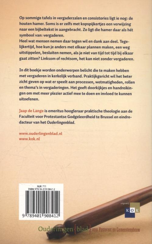 Toerusting - Met de hamer op tafel achterkant