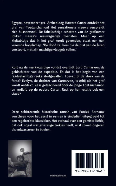 Nu slaapt Toetanchamon achterkant