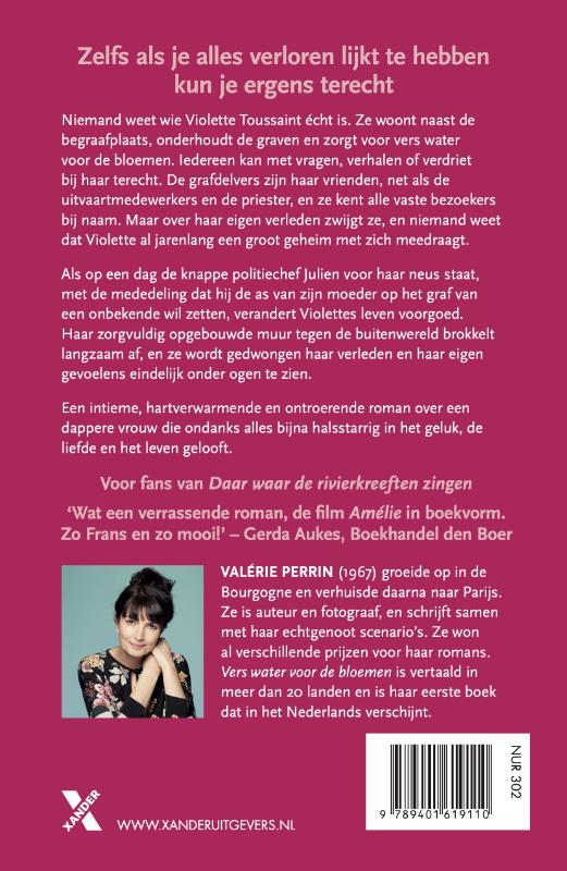 Vers water voor de bloemen achterkant