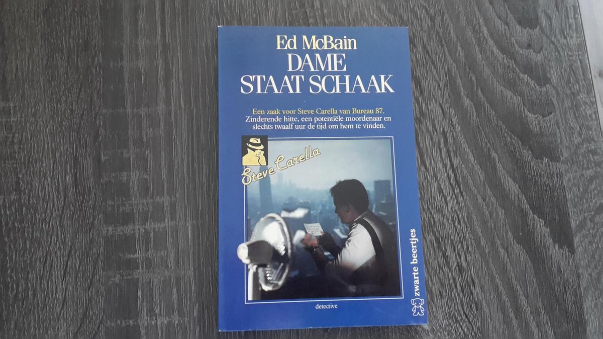 Zwarte beertjes 978: dame staat schaak