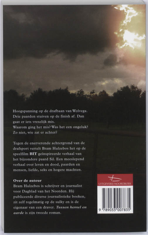 Tussen hemel en aarde achterkant