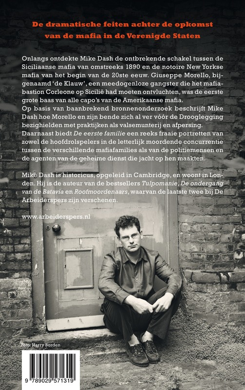 De Eerste Familie achterkant