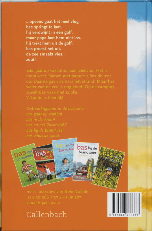 Bas gaat naar zee achterkant