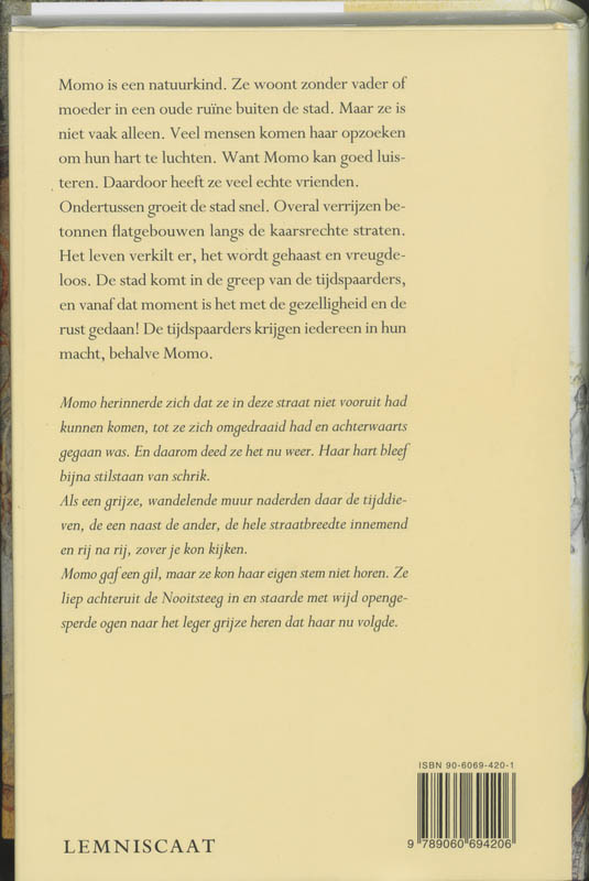 Momo en de tijdspaarders achterkant