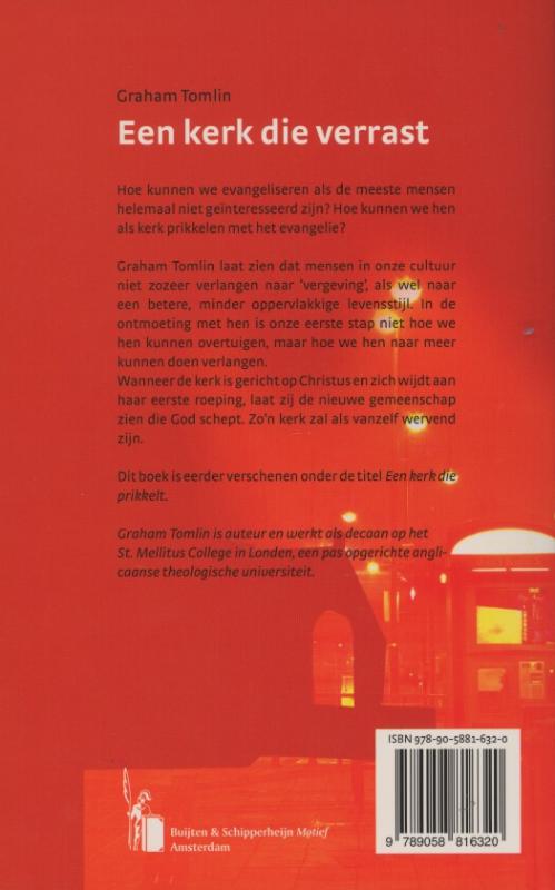 Een kerk die verrast achterkant