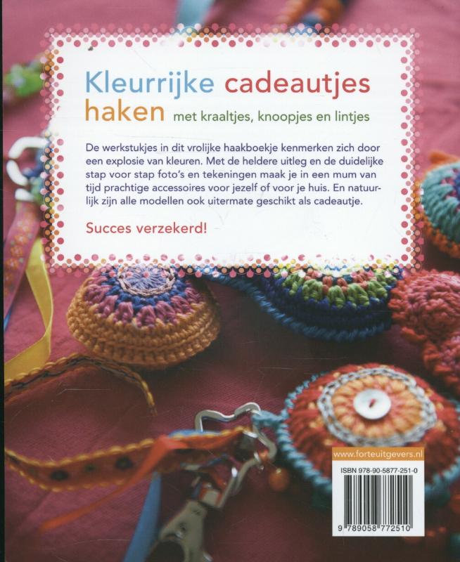 Kleurrijke cadeautjes haken achterkant