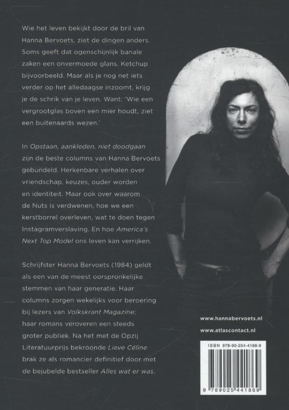 Opstaan, aankleden, niet doodgaan achterkant