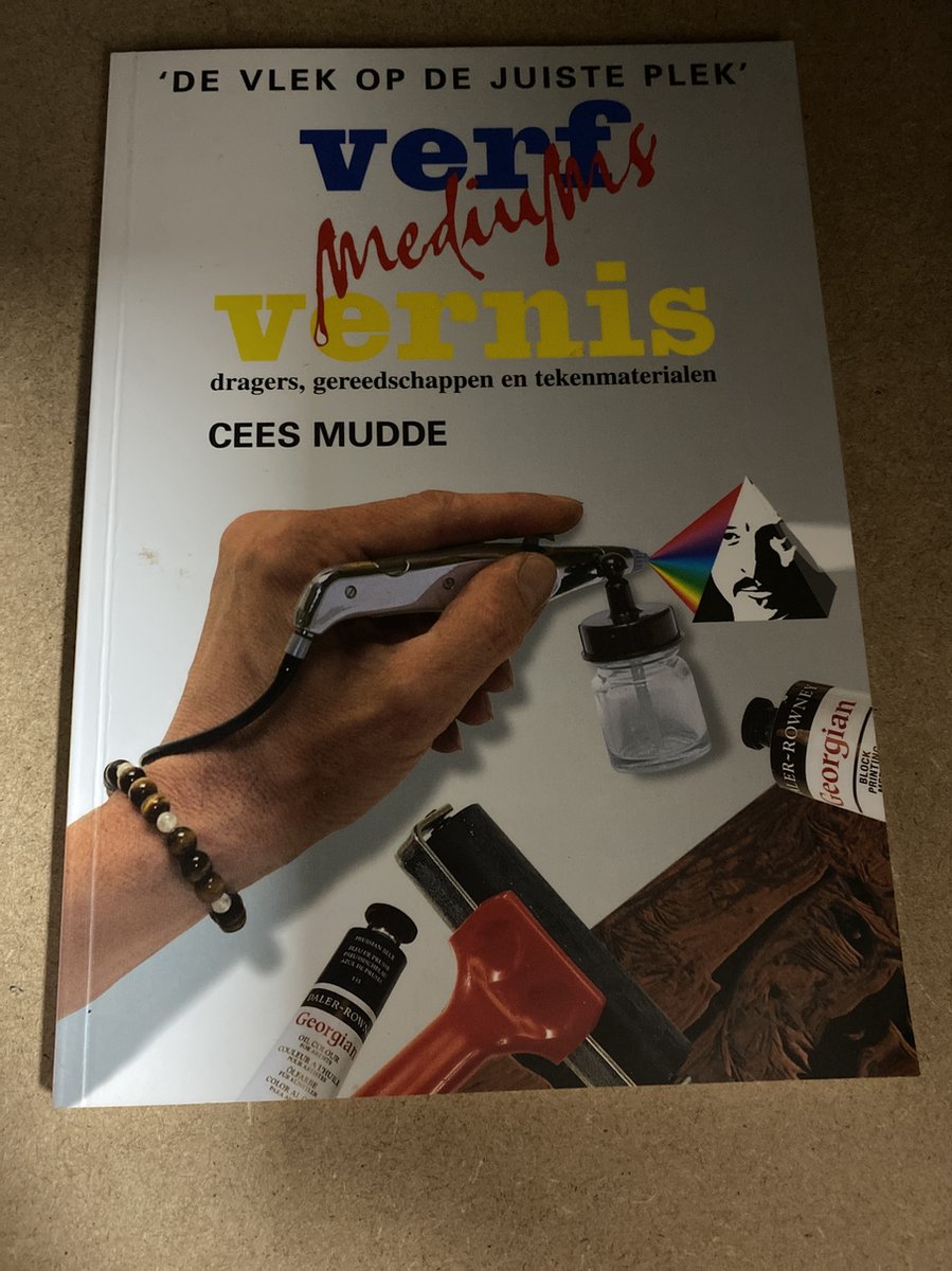 Verf mediums vernis / De vlek op de juiste plek / VI