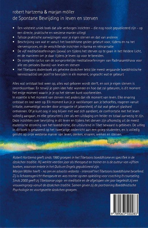 De spontane bevrijding in leven en sterven achterkant