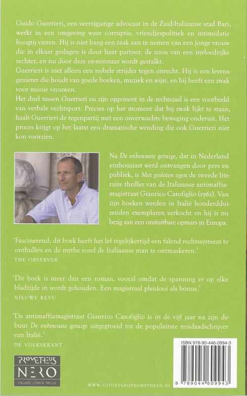 Met gesloten ogen achterkant