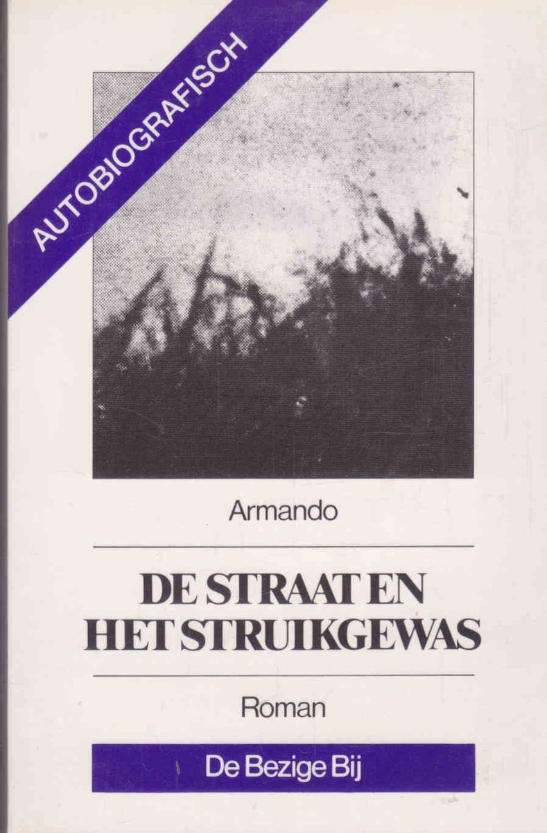 Straat en het struikgewas