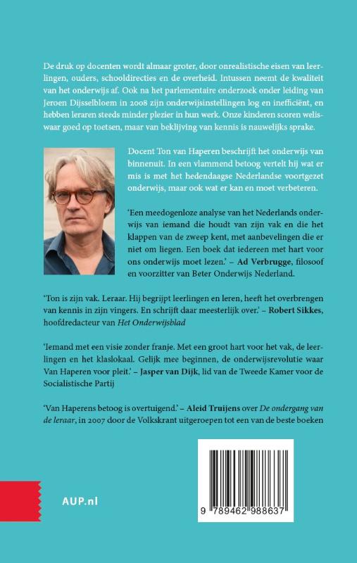 Het bezwaar van de leraar achterkant