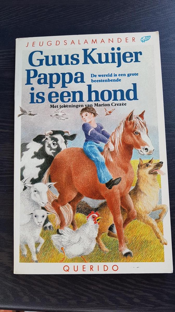 PAPA IS EEN HOND