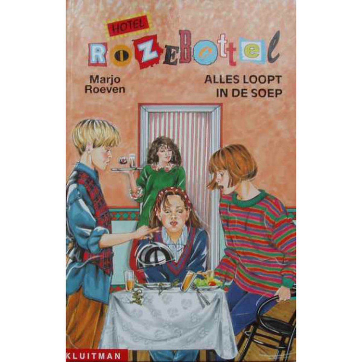 Alles loopt in de soep / Romana en Ragebol
