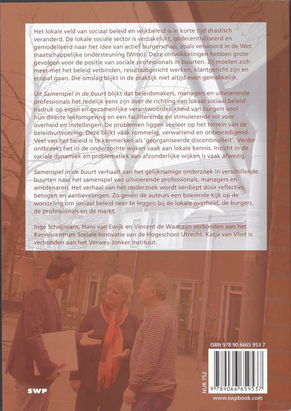 Samenspel in de buurt achterkant