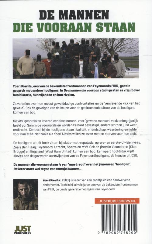 De mannen die vooraan staan achterkant