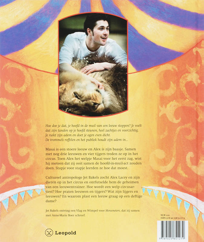 Hoe Tem Ik Een Leeuw achterkant
