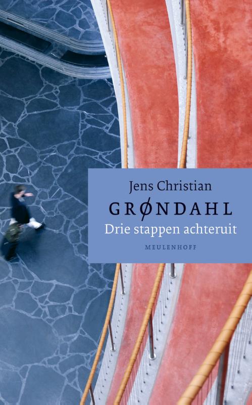 Drie stappen achteruit