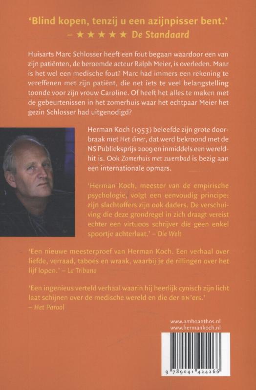 Zomerhuis met zwembad achterkant